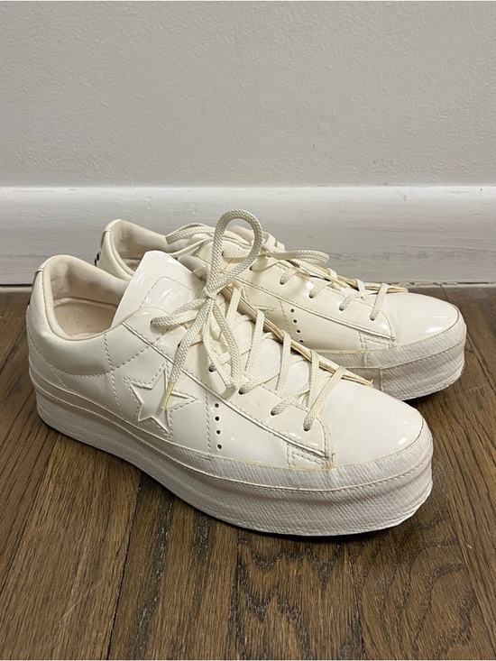 Converse Shoes - Converse One Star Platform Sneakers in White Patent Leather